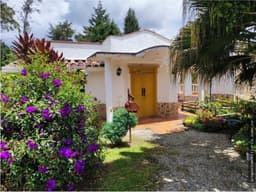 ENCANTADORA FINCA EN VENTA RIONEGRO