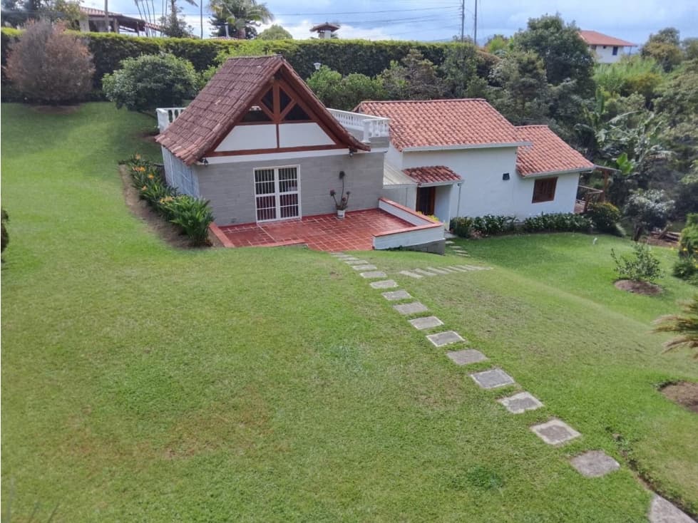HERMOSA FINCA EN VENTA RIONEGRO — foto 1