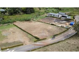 ENCANTADOR LOTE EN VENTA CERCA AL AEROPUERTO RIONEGRO