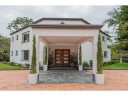 ESPECTACULAR CASA CAMPESTRE LUXURY EN VENTA EL RETIRO
