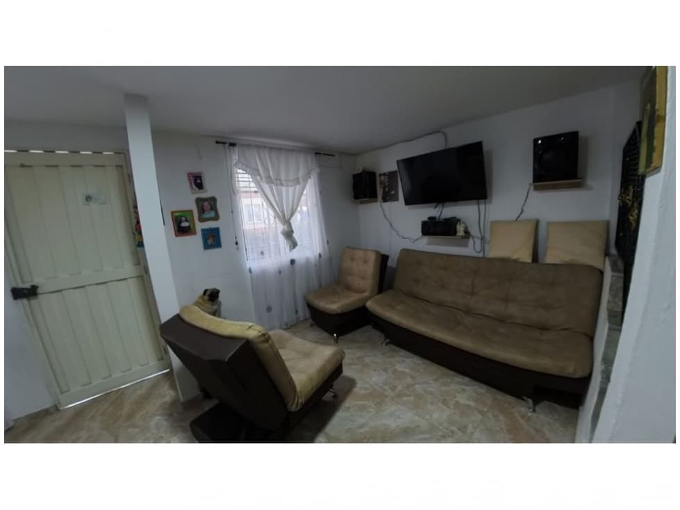 LINDA CASA EN VENTA LA CEJA — foto 2