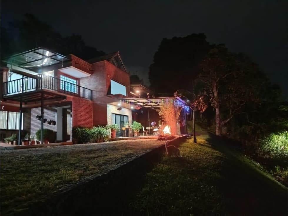 HERMOSA CASA EN VENTA ENVIGADO SECTOR EL CHINGUI — foto 5
