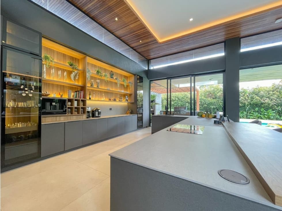 ESPECTACULAR FINCA EN VENTA LLANOGRANDE — foto 4
