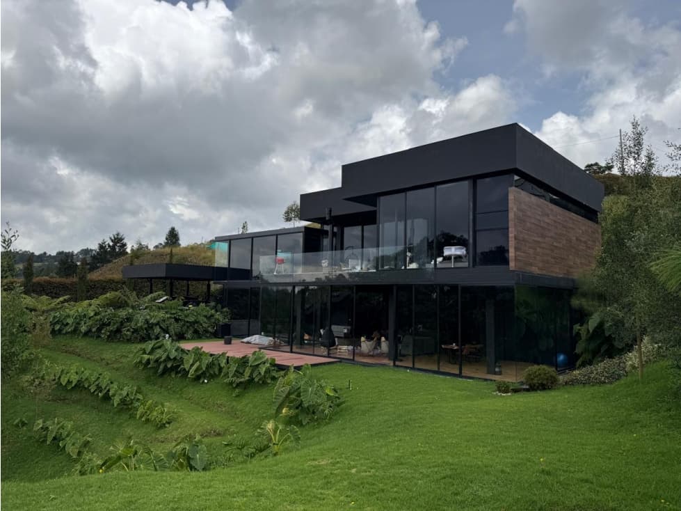 ESPECTACULAR CASA EN VENTA ALTO DE PALMAS — foto 4