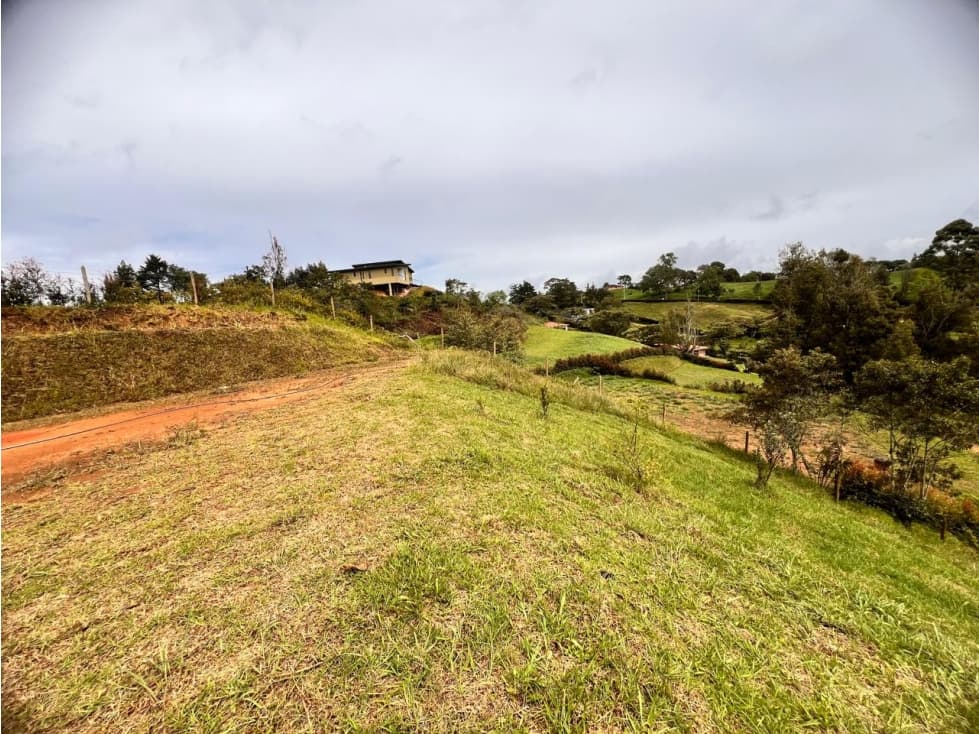 HERMOSO LOTE DE OPORTUNIDAD EN VENTA — foto 4