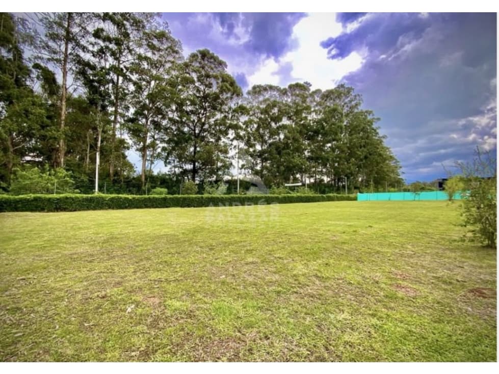HERMOSO LOTE PLANO EN PARCELACIÓN EN VENTA LLANOGRANDE — foto 6