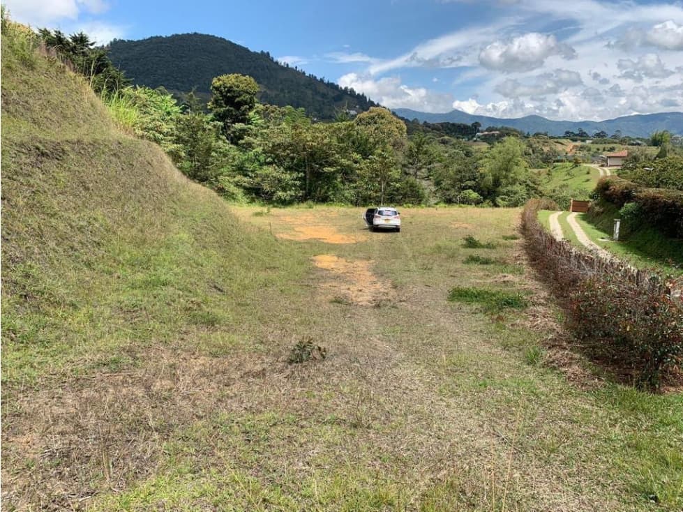 LINDO LOTES SEMI PARCELACIÓN EN VENTA LLANOGRANDE — foto 4