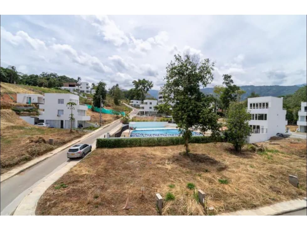 ESPECTACULAR LOTE EN VENTA CONDOMINIO SOPETRAN — foto 5