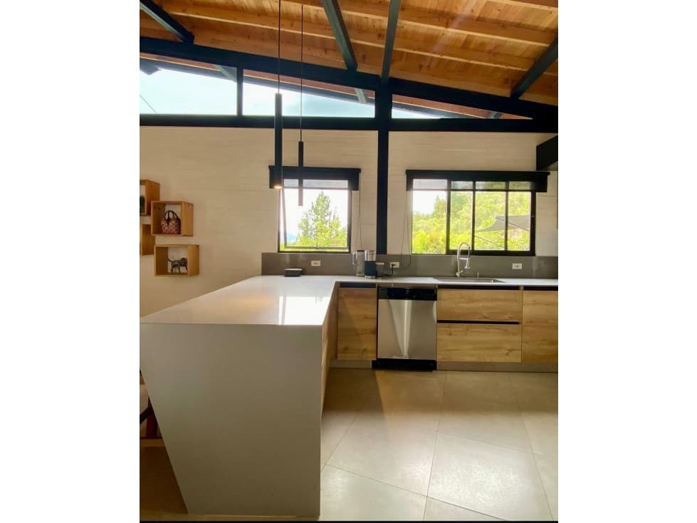 ENCANTADORA CASA FINCA EN VENTA LA CEJA — foto 6
