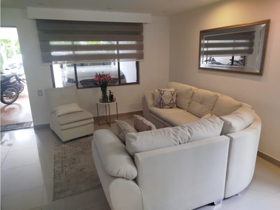 Venta hermosa Casa Envigado Sector Cumbres — foto 2