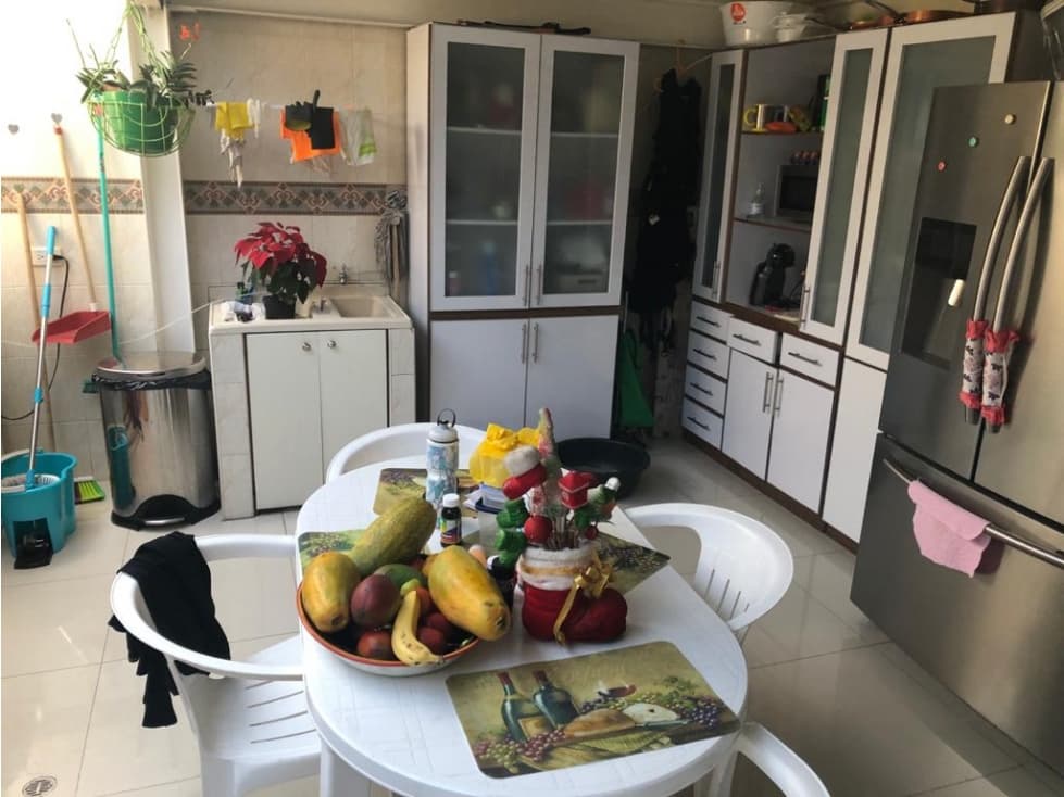 VENDO CASA REMODELADA NIZA CORDOBA — foto 4