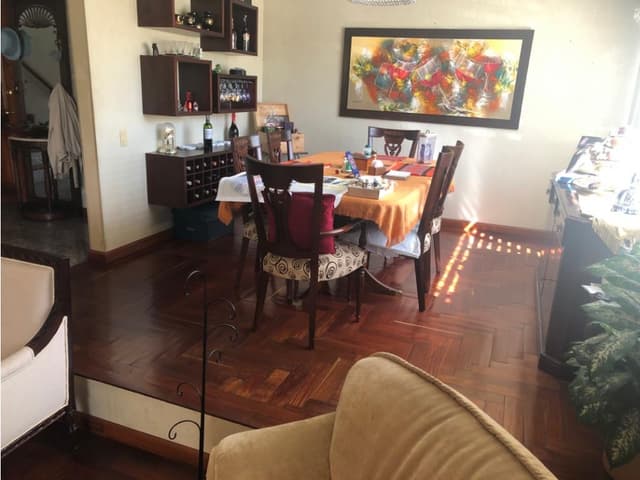 VENDO CASA REMODELADA NIZA CORDOBA