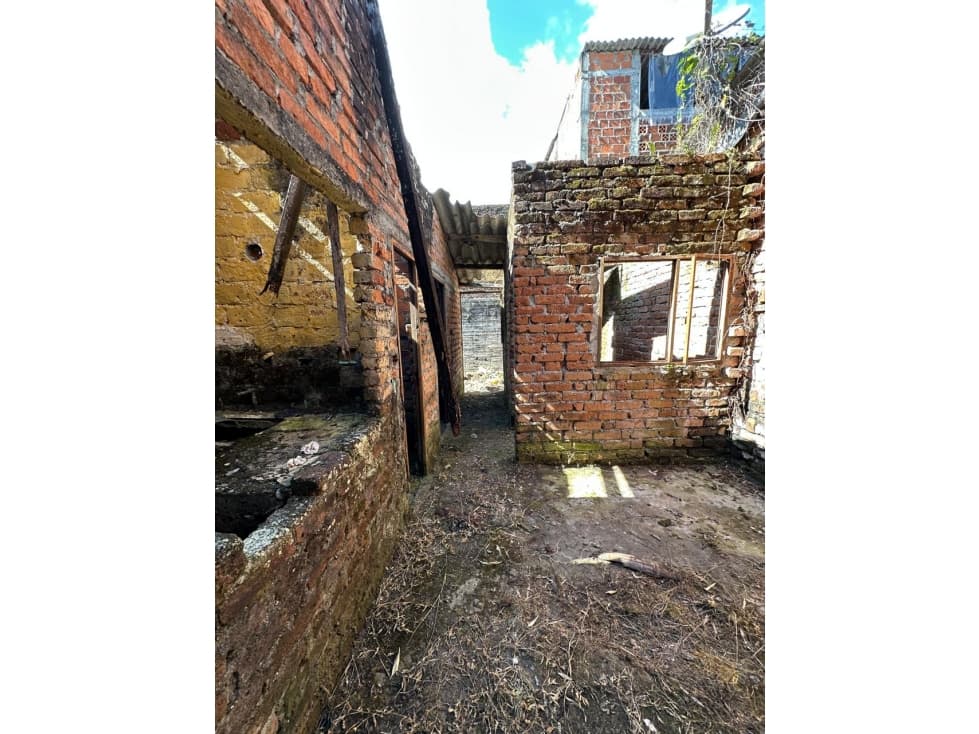 VENTA DE LOTE EN EL BARRIO CALIMA — foto 2