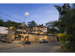 CASA EN VENTA- MONTEBELLO CALI