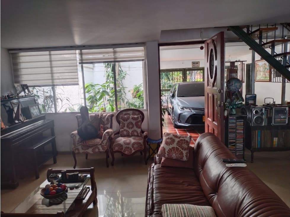 Casa de dos plantas en Tequendama — foto 2