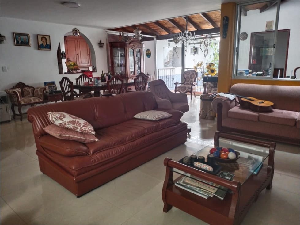 Casa de dos plantas en Tequendama — foto 3