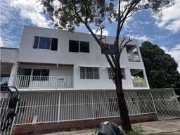 SE VENDE EXCELENTE CASA EN EL BARRIO LA ESMERALDA, GIRARDOT