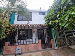 SE ARRIENDA HERMOSA CASA EN LA ESPERANZA