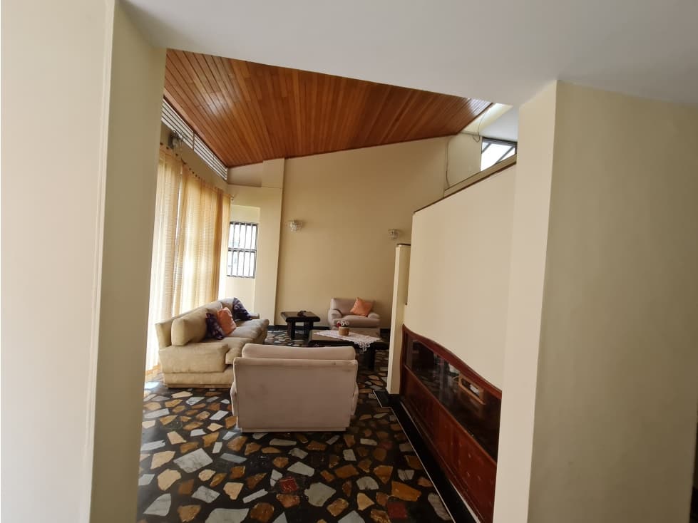 SE ARRIENDA AMPLIA CASA EN LA MAGDALENA — foto 5