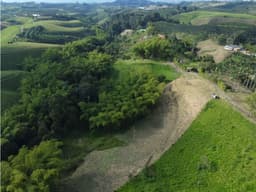 VENTA AMPLIO LOTE DE 10036MTS VIA ALTAGRACIA PEREIRA