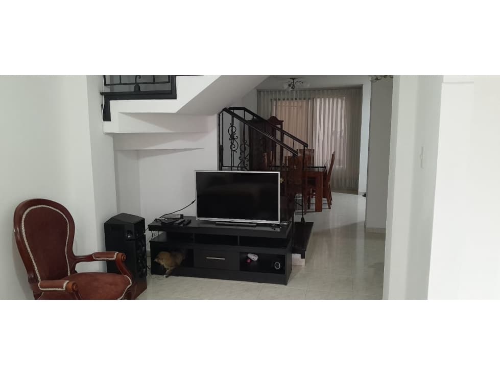 VENTA CASA DUPLEX EN EL BARRIO CORALES PEREIRA — foto 4
