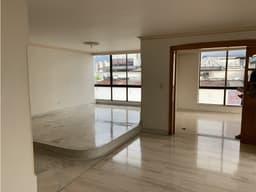 SE VENDE APARTAMENTO CERCA AL PARQUE LOS FUNDADORES