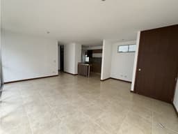 SE VENDE APARTAMENTO EN LA AVENIDA SUR