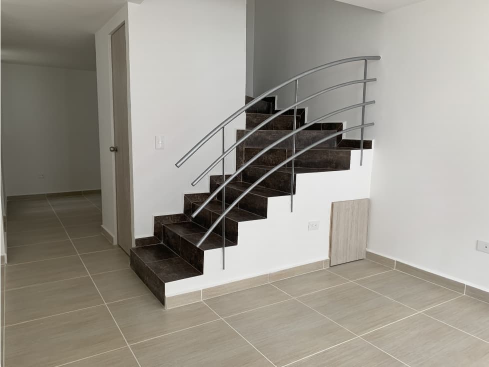 SE VENDE ESPECTACULAR CASA EN CIRCASIA — foto 1