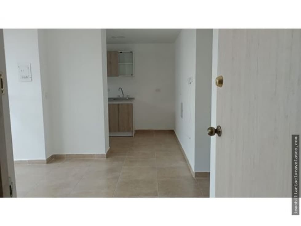 SE ARRIENDA APARTAMENTO SECTOR SUR — foto 2