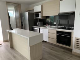 SE VENDE APARTAMENTO EN BELMONTE