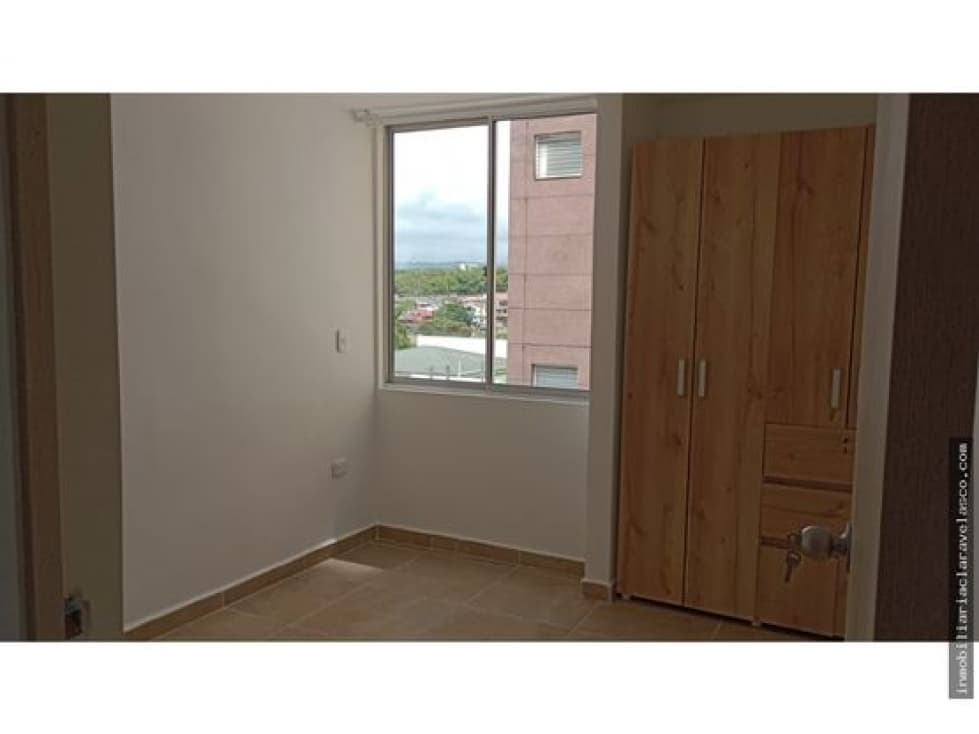 SE ARRIENDA APARTAMENTO SECTOR SUR — foto 4