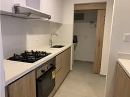 SE VENDE APARTAMENTO EN LA AVENIDA CENTENARIO