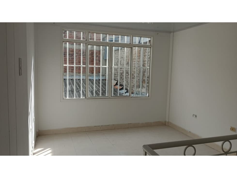 SE VENDE CASA EN MONTENEGRO — foto 4