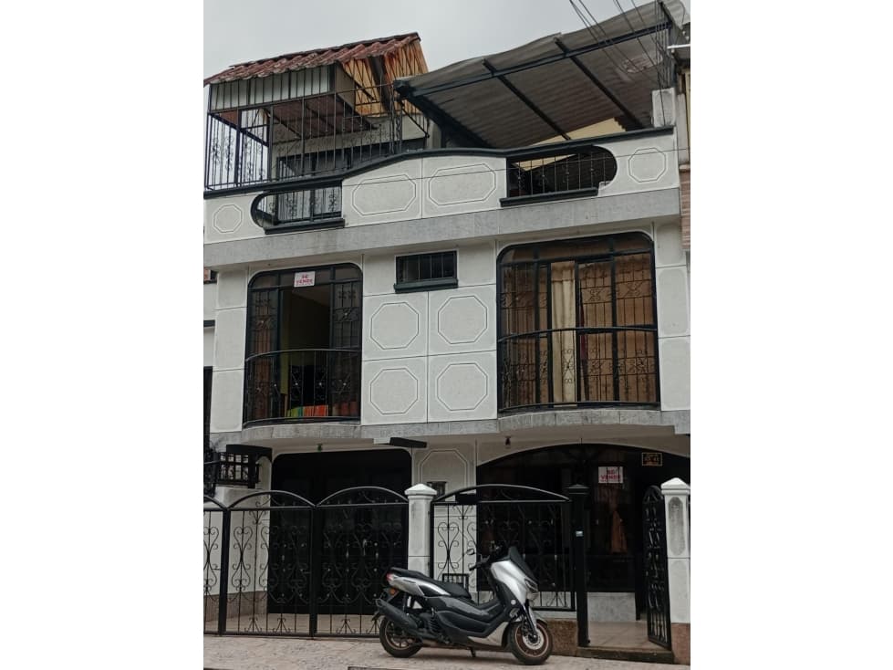 SE VENDE CASA EN EL BARRIO GRANADA — foto 2