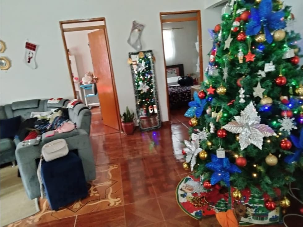 SE VENDE CASA SECTOR GRANADA — foto 3