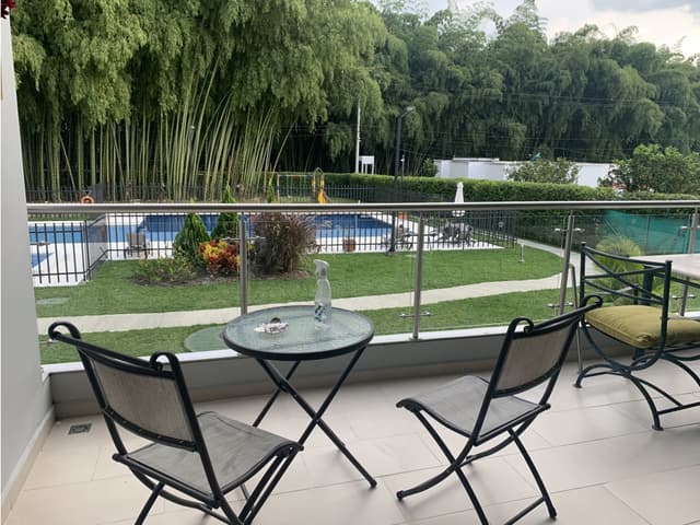 SE VENDE APARTAMENTO CERCA AL AEROPUERTO
