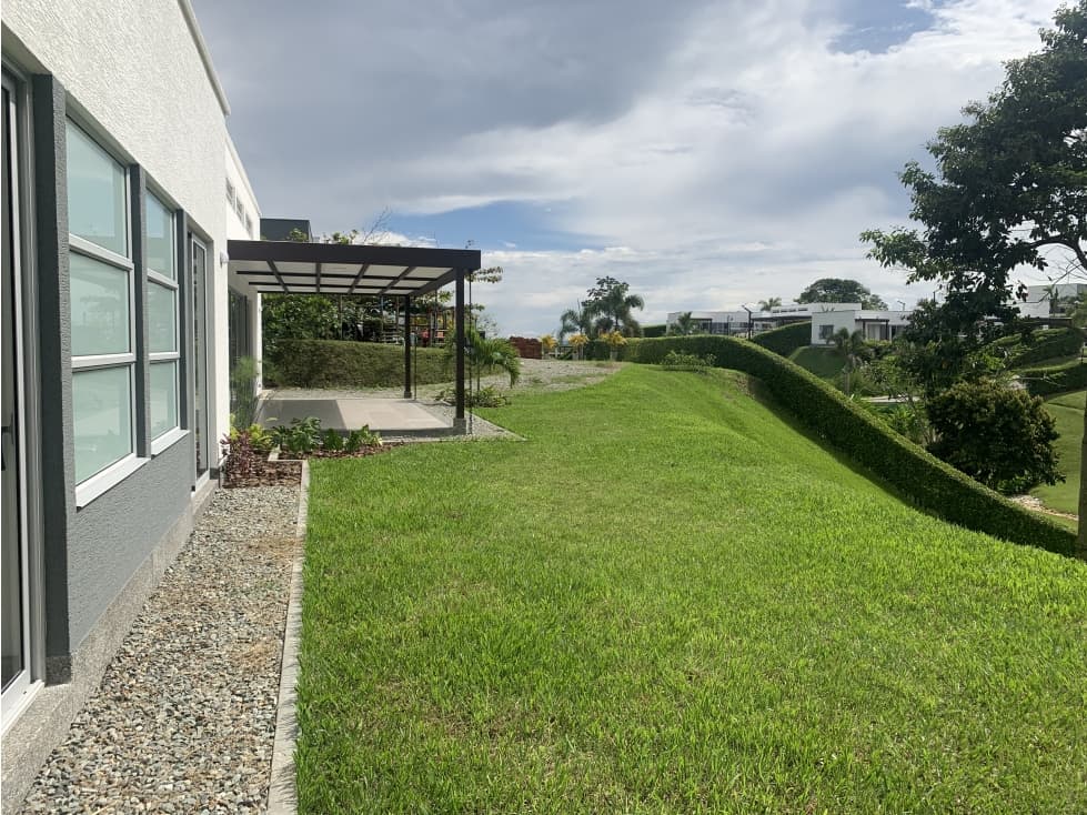 SE VENDE CASA CAMPESTRE CERCA AL CAIMO — foto 2