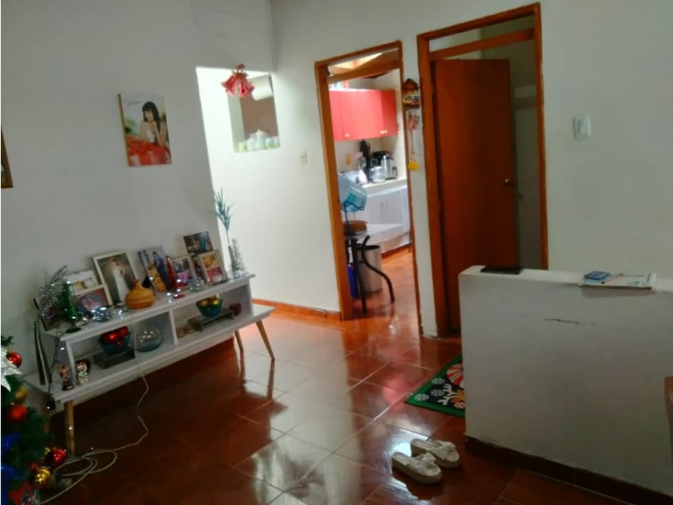 SE VENDE CASA SECTOR GRANADA — foto 4