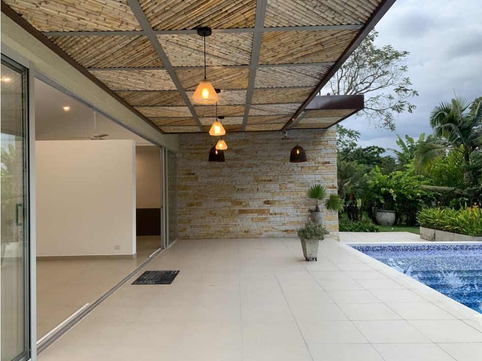 SE VENDE CASA CAMPESTRE CERCA AL CAIMO — foto 3