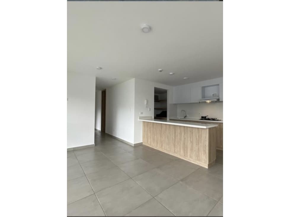 SE VENDE APARTAMENTO EN LA AVENIDA CENTENARIO — foto 4