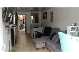 SE VENDE CASA EN LA URBANIZACION LA VIRGINIA