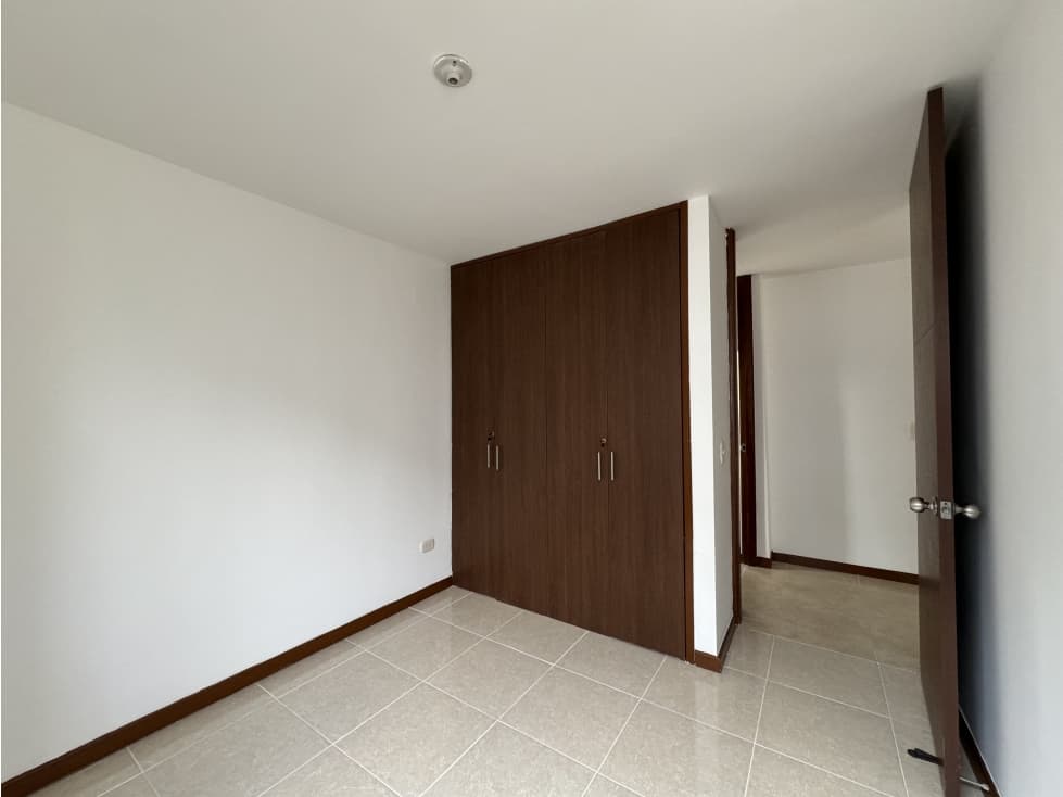 SE VENDE APARTAMENTO EN LA AVENIDA SUR — foto 4