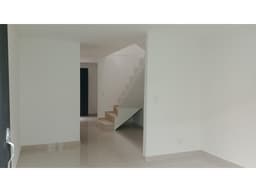 SE VENDE CASA EN LA PATRIA PARA ESTRENAR