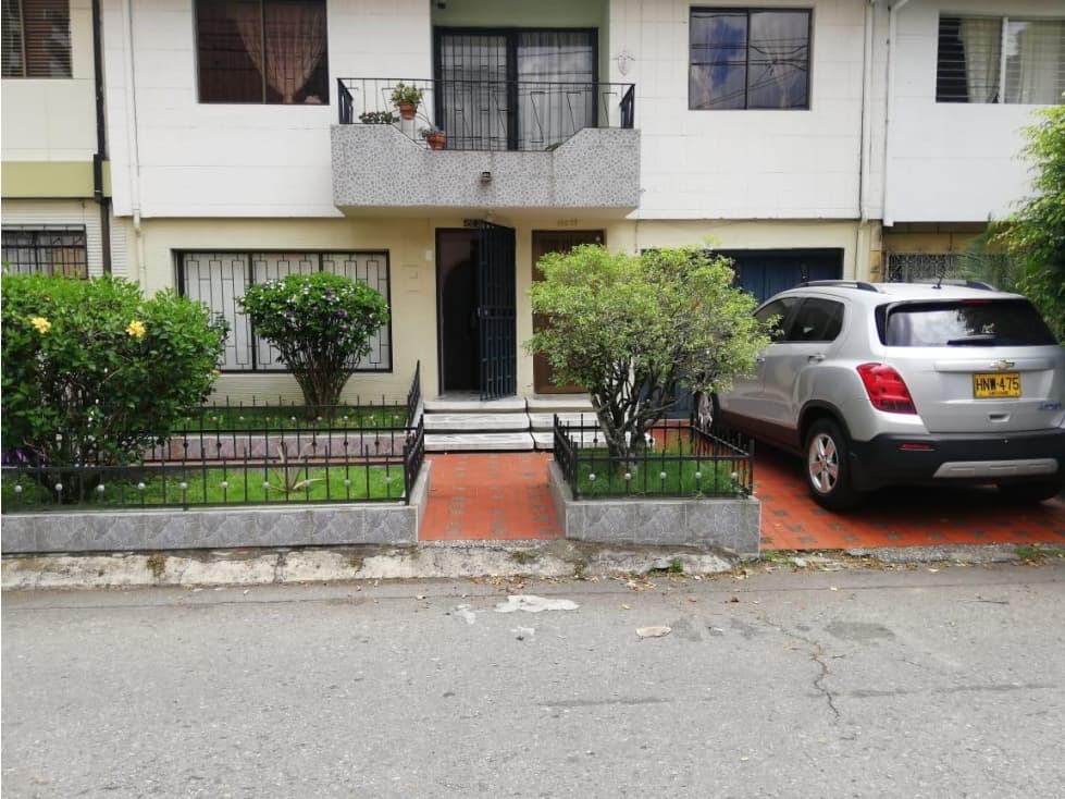CASA UBICADA EN VELODROMO — foto 2