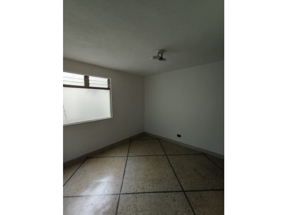 ARRIENDO CASA EN CONQUISTADORES — foto 5