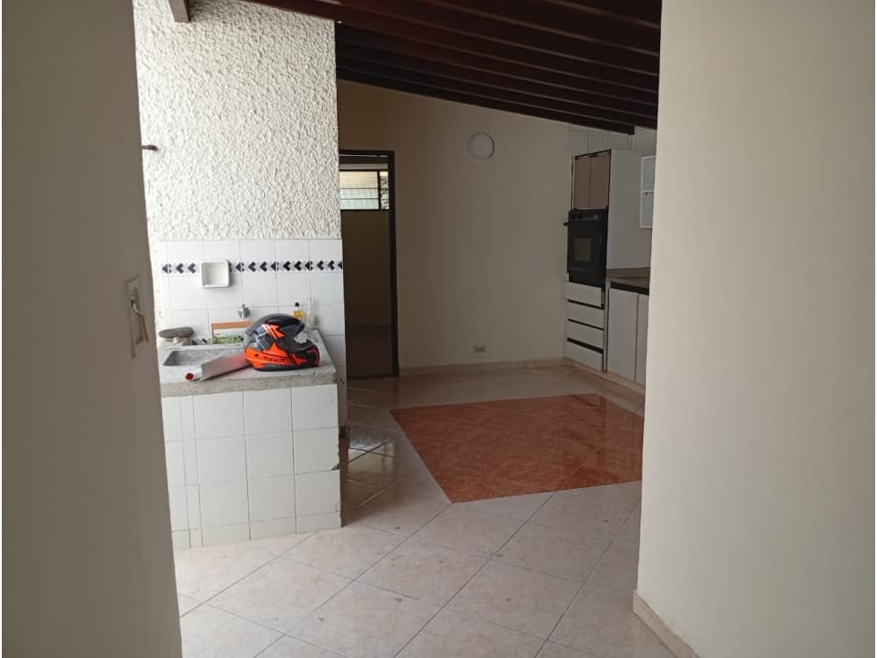 CASA ARRIENDO EN BARRIO LORENA — foto 6