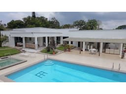 SE VENDE CASA CAMPESTRE KM 10 VIA AL EDEN - URBANIZACION EL CABRERO