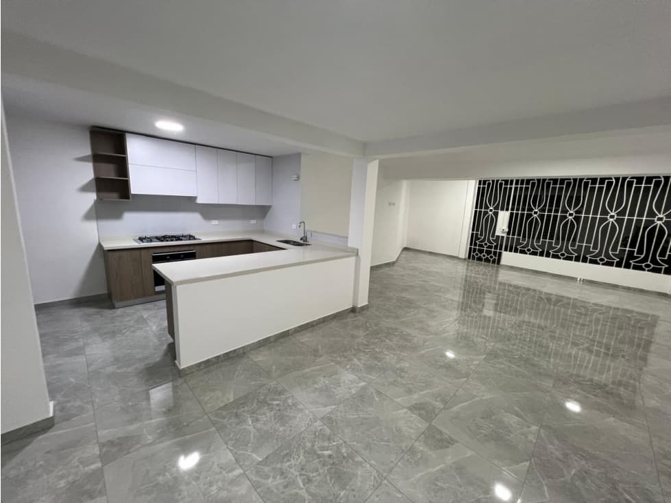 CASA EN LA FLORA - REMODELADA - EN VENTA — foto 4