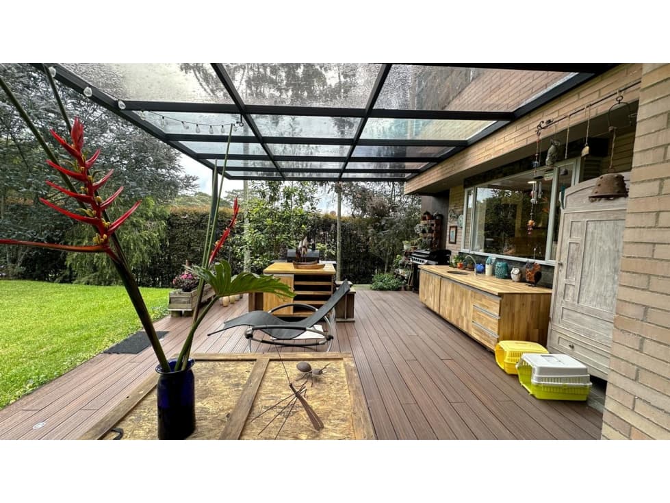 Venta Hermosa Casa en Unidad Cerrada, En Alto de Las Palmas-Envigado — foto 1
