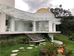 Venta casa campestre en El Tablazo. Especial diseño arquitectónico!